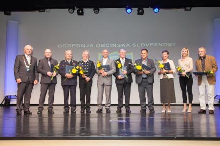 Občinski nagrajenci 2017_vir Gorenjski glas foto Aleš Senožetnik